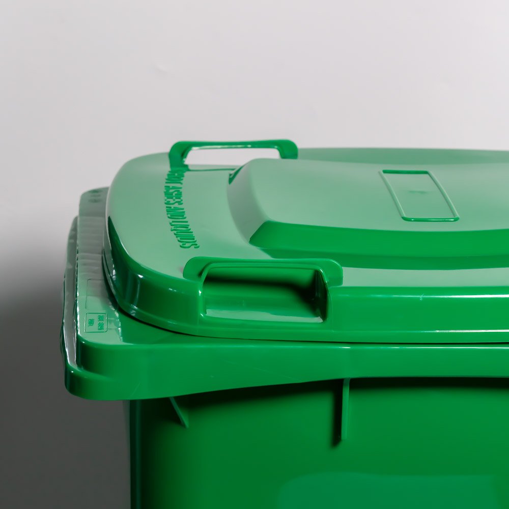 64-gallon-recycling-bins-handle-side